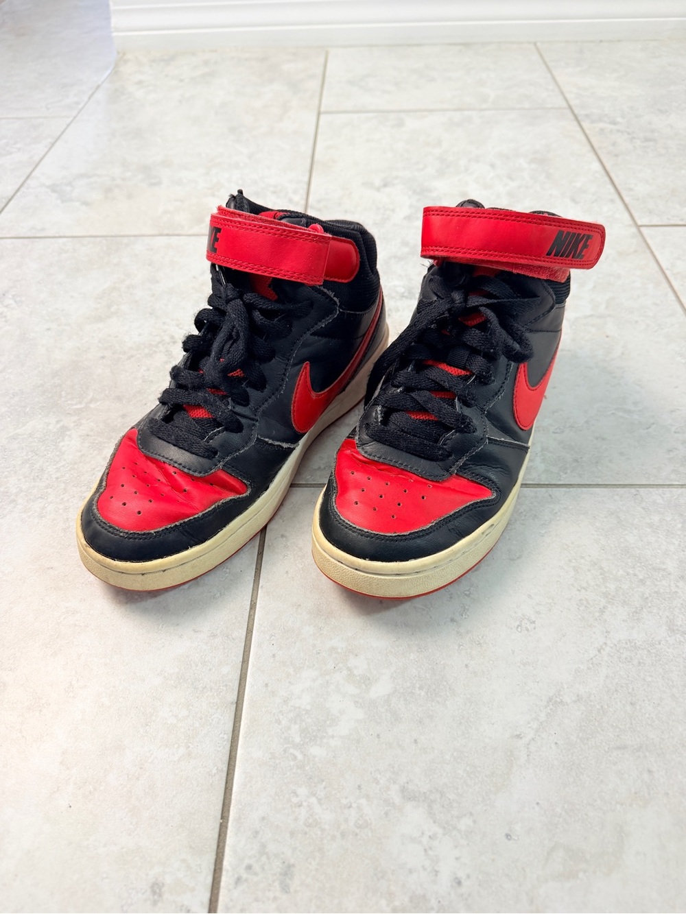 Nike Court Borough Mid 2 High Top Sneakers Black Red Youth Size 6Y Ankle Strap